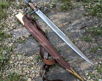 Hand Forged Damascus Steel European Sword – Medieval Collector Blade with Engraved Scabbard