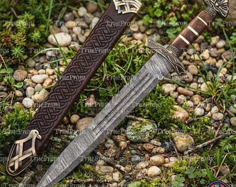Handmade Damascus Steel Short Sword: Viking Medieval Full Tang with Scabbard