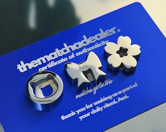 Kundenspezifische Matcha-Siebperlen / Anhänger - Sakura, Katze, Bogen-Designs - Edelstahllebensmittelqualität