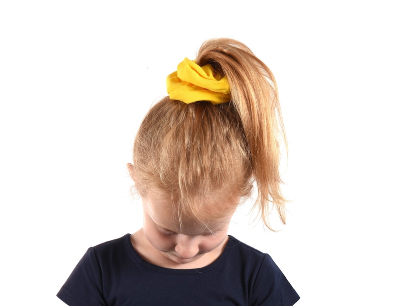 Yellow Girls Scrunchie, Kids Scrunchie Large Pony Tail Holder, School Colors Spirit, Chunky Child Pony Tail Dance Gift for Her Cheerleader imagem 1