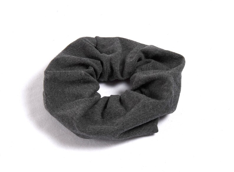 Dark Grey Scrunchie, Kids Scrunchie Large Pony Tail Holder, Child Pony Tail Dance Scrunchie Hair Ties Gift Cheerleader School Color Spirit imagem 3