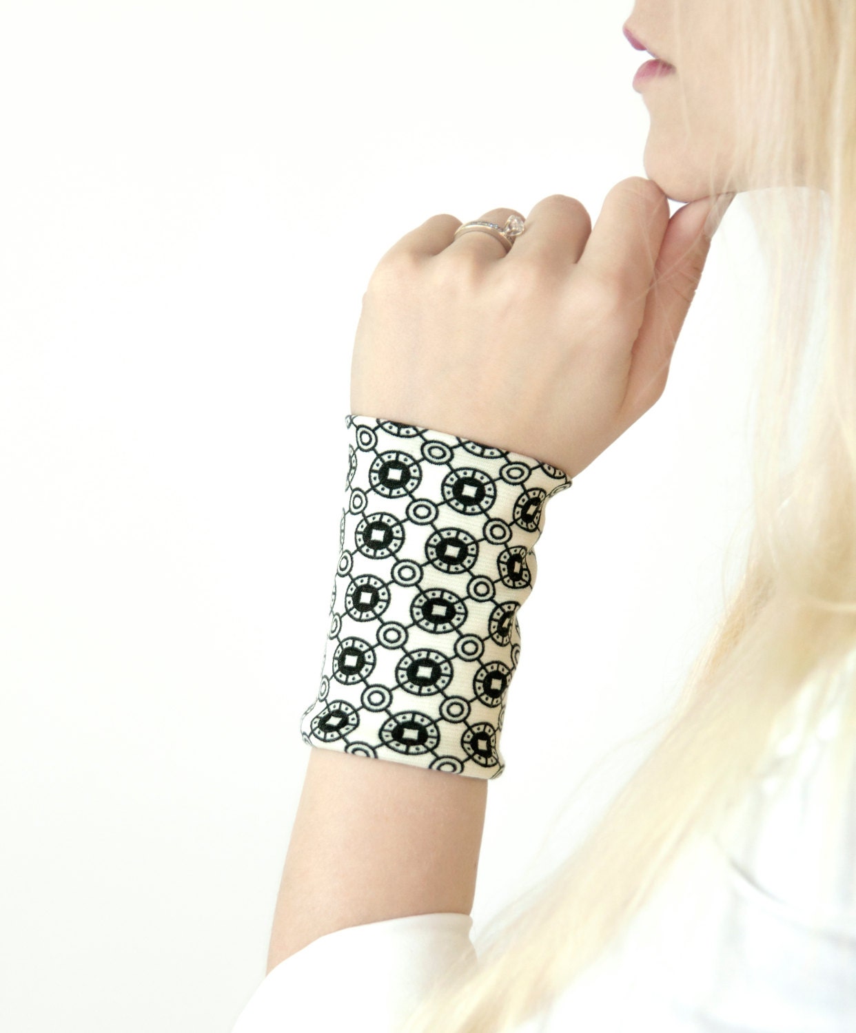  Forgotten Cotton Stretch Fabric Wrist Cuff Bracelet (Silver) :  Handmade Products