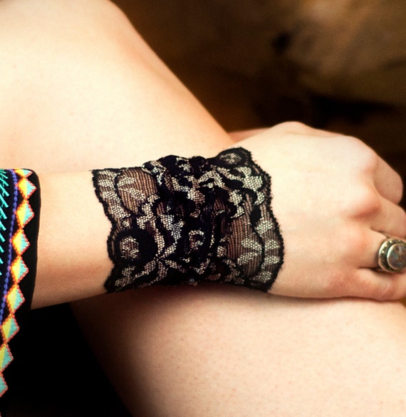  Forgotten Cotton Stretch Fabric Wrist Cuff Bracelet (Silver) :  Handmade Products