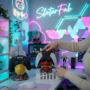 Resin Game Controller Stand | Warrior Gaming Desk Holder | PS5 PS4 Xbox Switch Controller Display