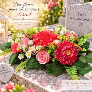 Puede incluir: Un arreglo floral con flores rojas y rosas y follaje verde, colocado sobre una superficie de granito. El texto en la imagen incluye: Des fleurs pour un souvenir éternel, À ceux que nous aimons, Un souvenir pour toujours, Une touche de douceur.