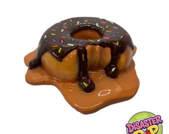 Pop Art Melting Donut Sculpture - Handmade Resin Decorative Figure - Modern Ornament for Kitchen or Desk