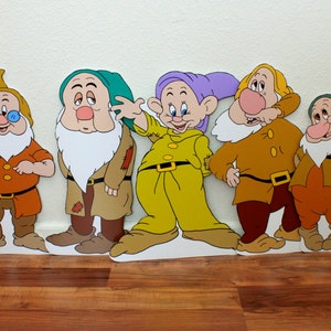 Hobbits - Dwarfs - Gnomes - Dwarf party - Happy Dwarf - Dwarf decor - Dwarf decor