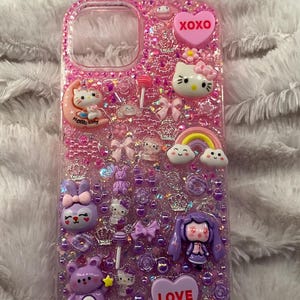 Funda para teléfono Hello Kitty rosa morado dividida, hecha a mano, de resina, estilo Kawaii Decoden imagen 2