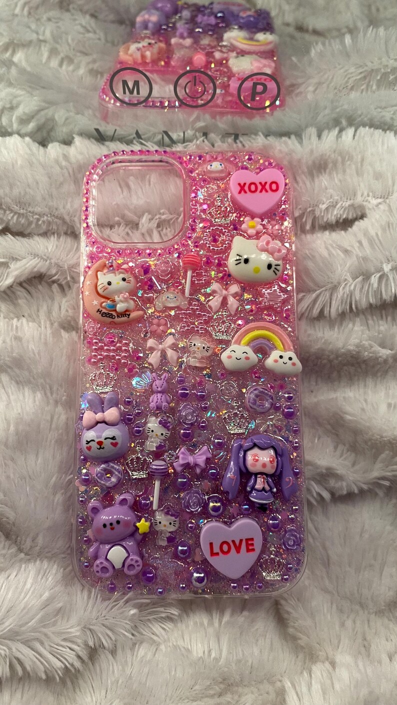 Funda para teléfono Hello Kitty rosa morado dividida, hecha a mano, de resina, estilo Kawaii Decoden imagen 2