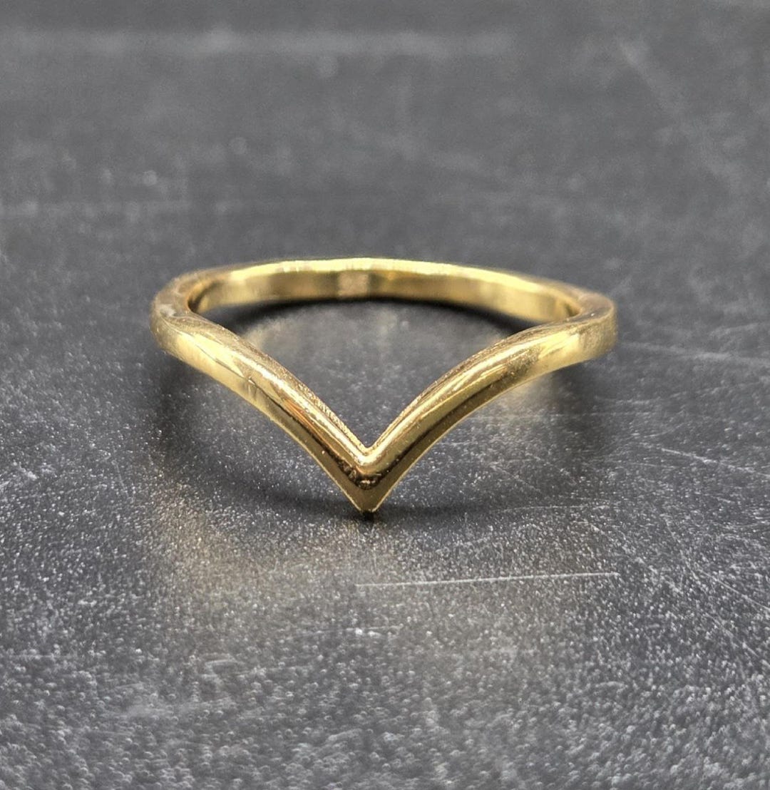 Solid Gold Chevron V Shape Wedding Band, Minimalist Stacking Ring - Etsy