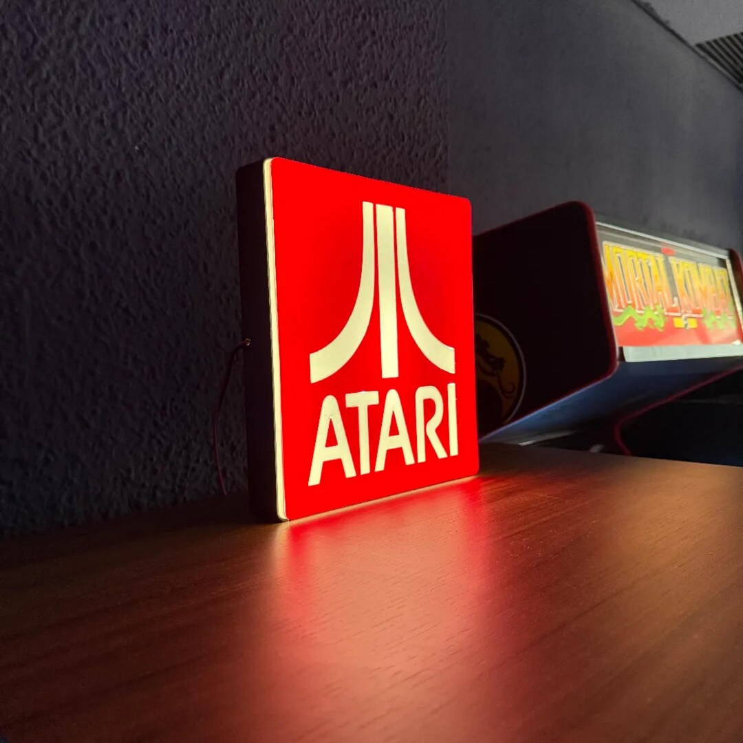 Retro Arcade LED Gaming Sign, Classic Console Inspired Light up Display ...