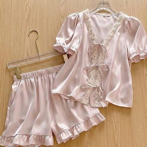 Bridal Satin Pajama Set, Lace Trim Sleepwear Set, Elegant Wedding Night Loungewear, Romantic Honeymoon Pajama Set, Soft Satin Nightwear Gift for Bride