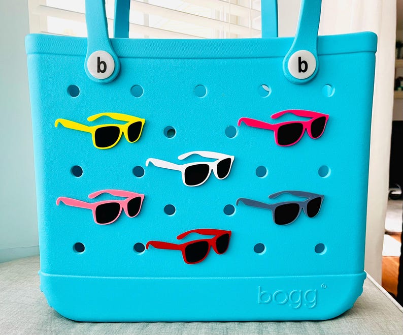 Bogg Bag Sunglasses Charms, Tote Bag Tags, Beach Bag Bits, At The Beach, Beach Bum, Fun In The Sun, Pool Life, Pool Bag Sunglasses Bits, Lake Life, Beach Vacation, Summer Sun Bogg