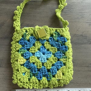 Bolso de crochet Electric Lagoon de Denali & Co.