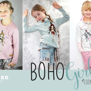 Könnte beinhalten: Drei Mädchen tragen Langarmshirts mit einem Grafikdruck eines Mädchens in einem Kleid im Boho-Stil. Die Shirts sind in rosa, hellblau und grau. Der Text "BOHO Girls" und "LOOKBOOK" befindet sich am unteren Rand des Bildes.