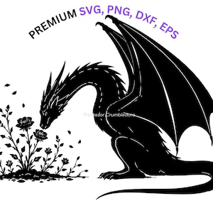 Könnte beinhalten: Schwarze Drachensilhouette mit großen Flügeln und langem Schwanz, die an einem Rosenstrauß schnuppert. Das Bild enthält den Text "PREMIUM SVG, PNG, DXF, EPS" in Lila und den Namen "Professor Crumblecore".
