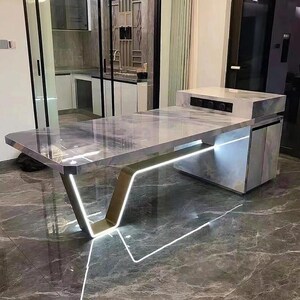 Stenen aanrechtblad modern keukeneiland Gestroomlijnd functioneel voorbereidingsstation