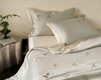Juego de ropa de cama Cottagecore con diseño de mariposas, juego de edredón refrescante de lyocell, sábanas con bordado de mariposas, juego de cama sedoso para cama individual, matrimonial o queen.