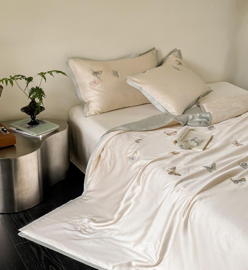 Juego de edredón Silky Butterfly, fibra Tencel Lyocell, juego de ropa de cama refrescante para el verano, cama individual, matrimonial o queen, regalo de inauguración de casa para ella con estética imagen 10