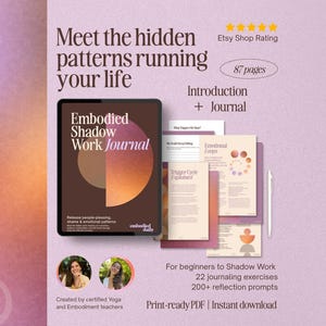 Könnte beinhalten: Ein digitales Journal mit dem Titel Embodied Shadow Work Journal mit 87 Seiten, das einen dunkelbraunen Einband mit einem Farbverlaufskreis aufweist. Das Set enthält gedruckte Seiten mit Texten wie Emotional Loops und Trigger Cycle Explained sowie einen weißen Eingabestift.
