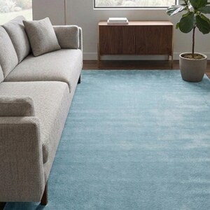 Tapete de lã azul claro – Tapete sólido em tons pastel, feito à mão – Tamanhos personalizados disponíveis