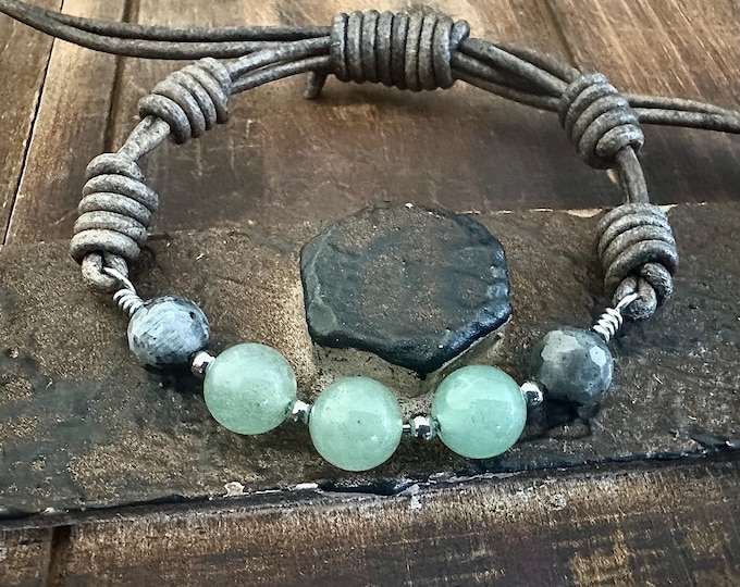Green Aventurine & Labradorite Leather Bracelet – Adjustable Gemstone Bracelet- Unisex Spiritual Jewelry Gift