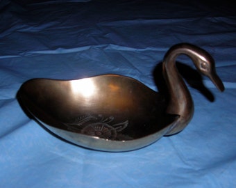 Brass swan dish with engraved flower