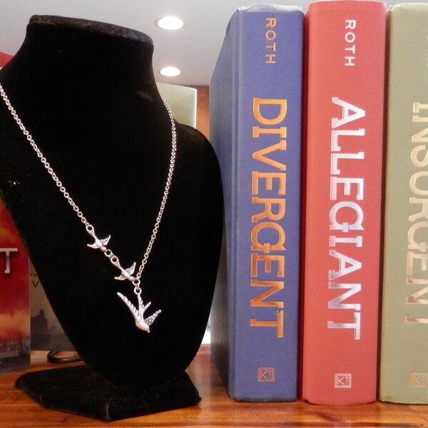 Tris Bird in Flight Tattoo Necklace
