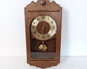 Wanduhr im Vintage Stil mit Pendel & Glockenspiel | Quarz Holz Wanduhr | Retro Hängeuhr | Bauernhaus Dekor | Batterie Betriebene Uhr