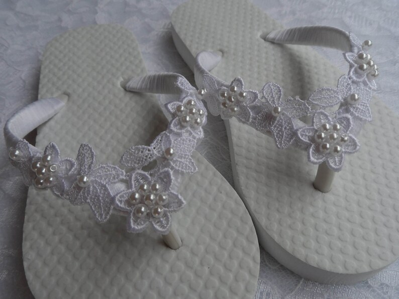 White Flip Flops Flower Girls / White Venice Lace / Bridal | Etsy