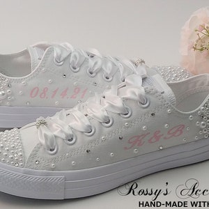 Personalized Pearls Crystal Wedding Converse for Bride / White Wedding Converse  / Wedding Converse Shoes / Custom Bling Low Top Converse .