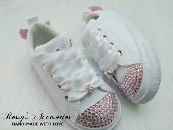 converse with wings