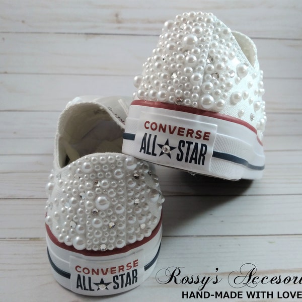 Crystal and Pearls Wedding Converse for Bride / White Wedding Converse  / Wedding Converse Shoes / Bling & Pearls  Low Top Converse .
