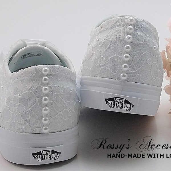 Zapatos Vans para niñas pequeñas / Encaje de lona blanca Converse / Zapatillas de encaje blanco de niña de flores / Zapatos de primera comunión / Zapatos de bautismo.