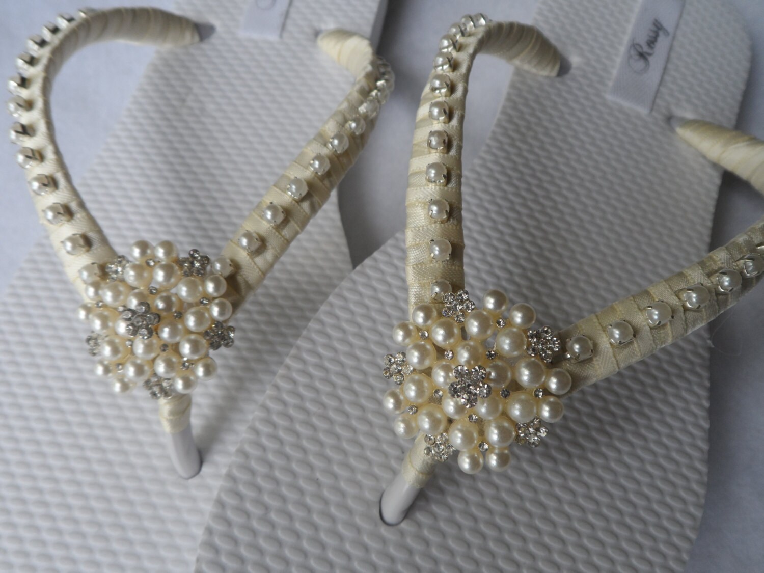 Bridal IVORY Flip Flops / Pearl Rinestone wedding Flip Flops / | Etsy