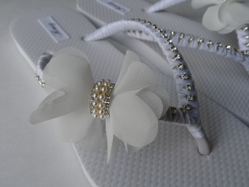 Bridal White Flip Flops / Chiffon Bow Rinestone wedding Flip | Etsy