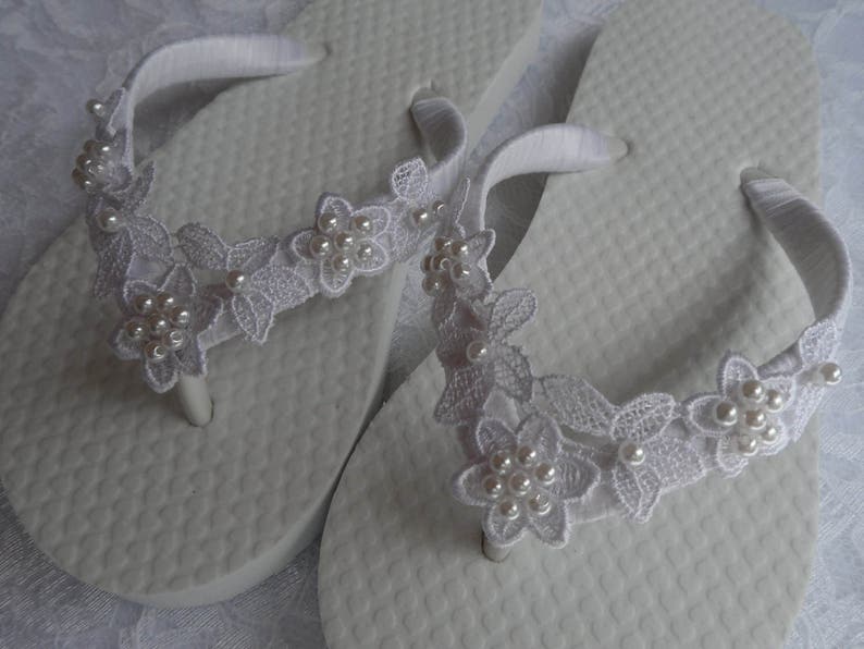 White Flip Flops Flower Girls / White Venice Lace / Bridal | Etsy