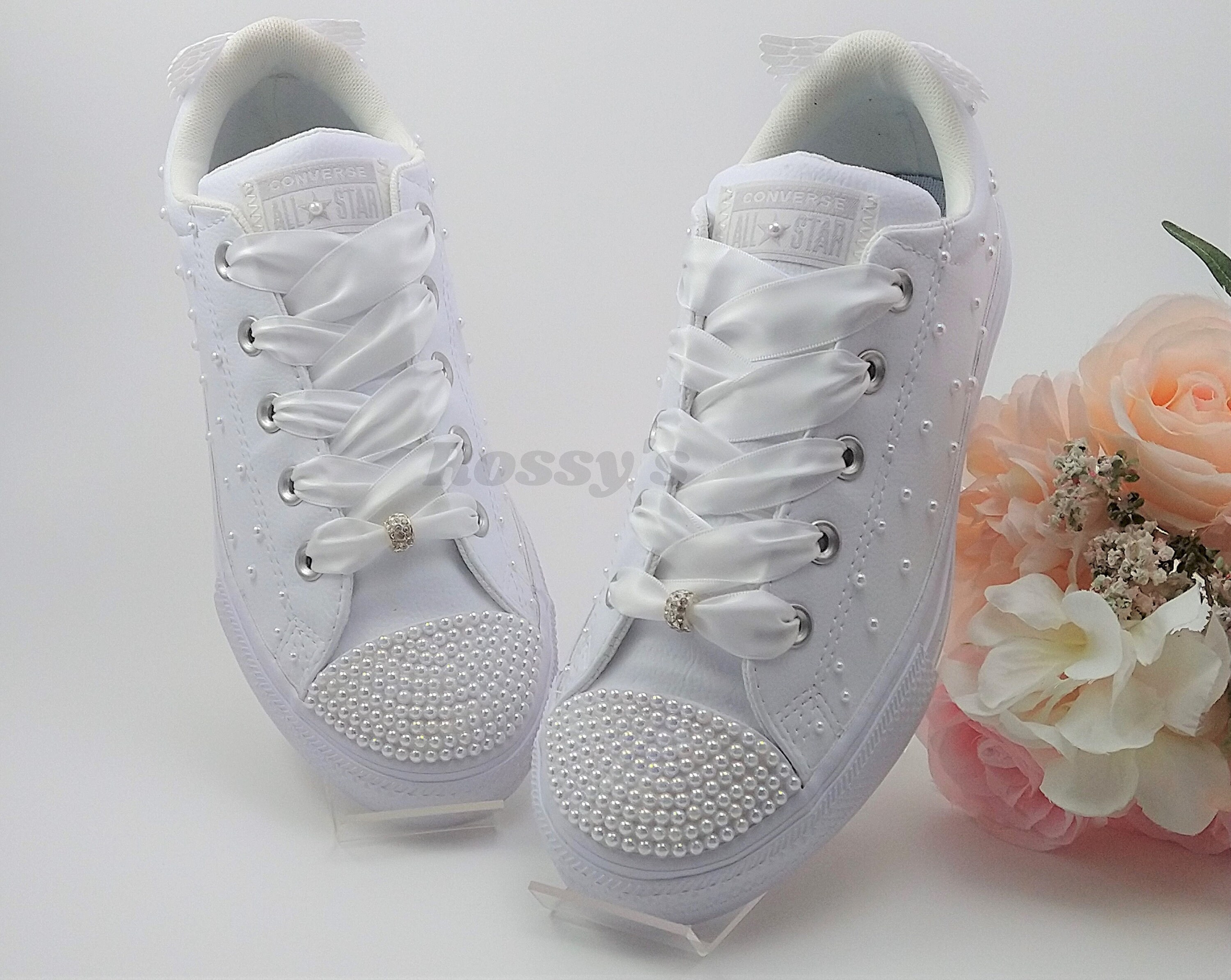 Converse white pumps 2025
