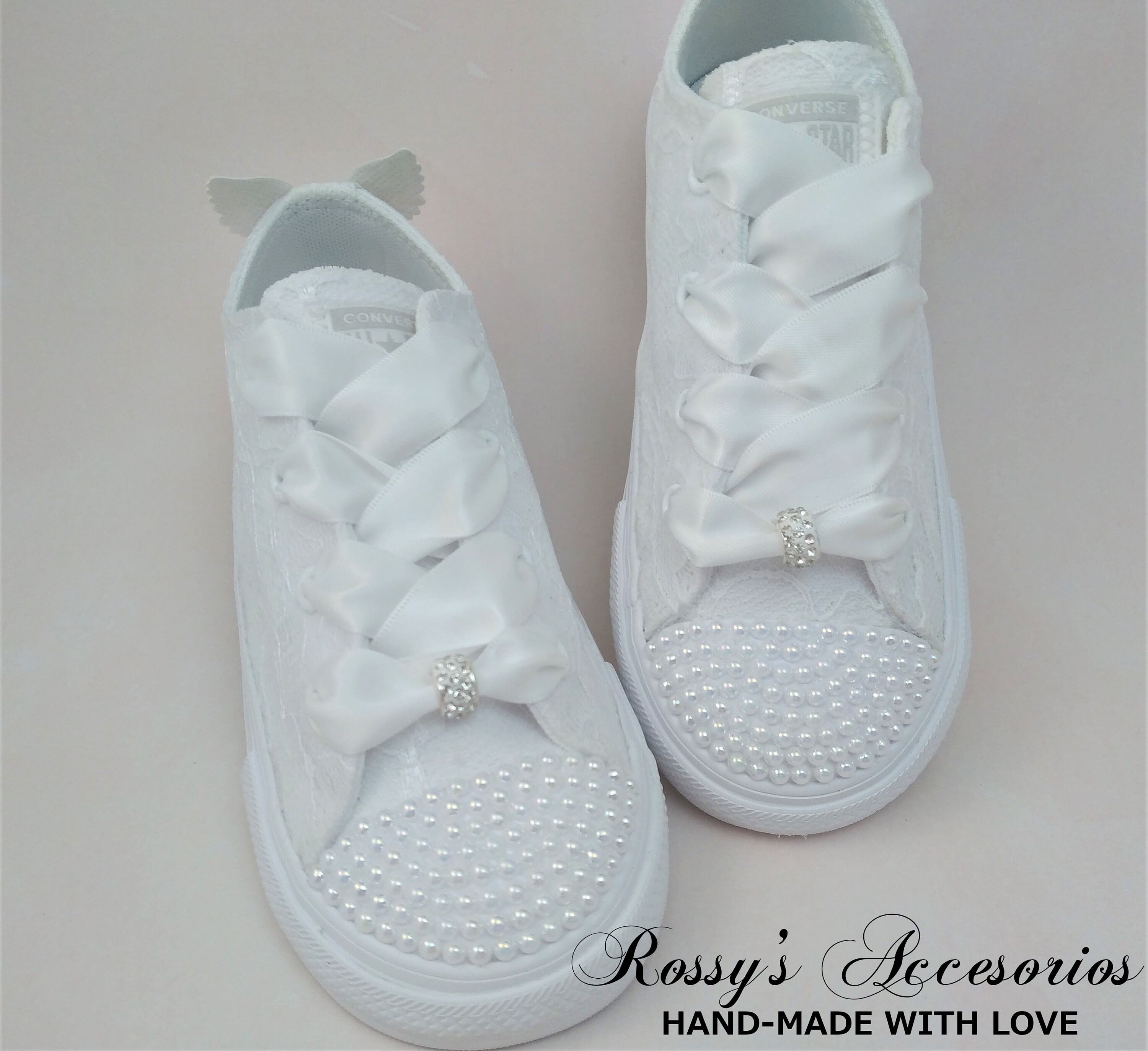 Scarpe Converse per bambine pizzo di tela bianca Converse Sneakers in pizzo bianco per ragazza di fiori Scarpe prima comunione Scarpe battesimo bambino Etsy Italia