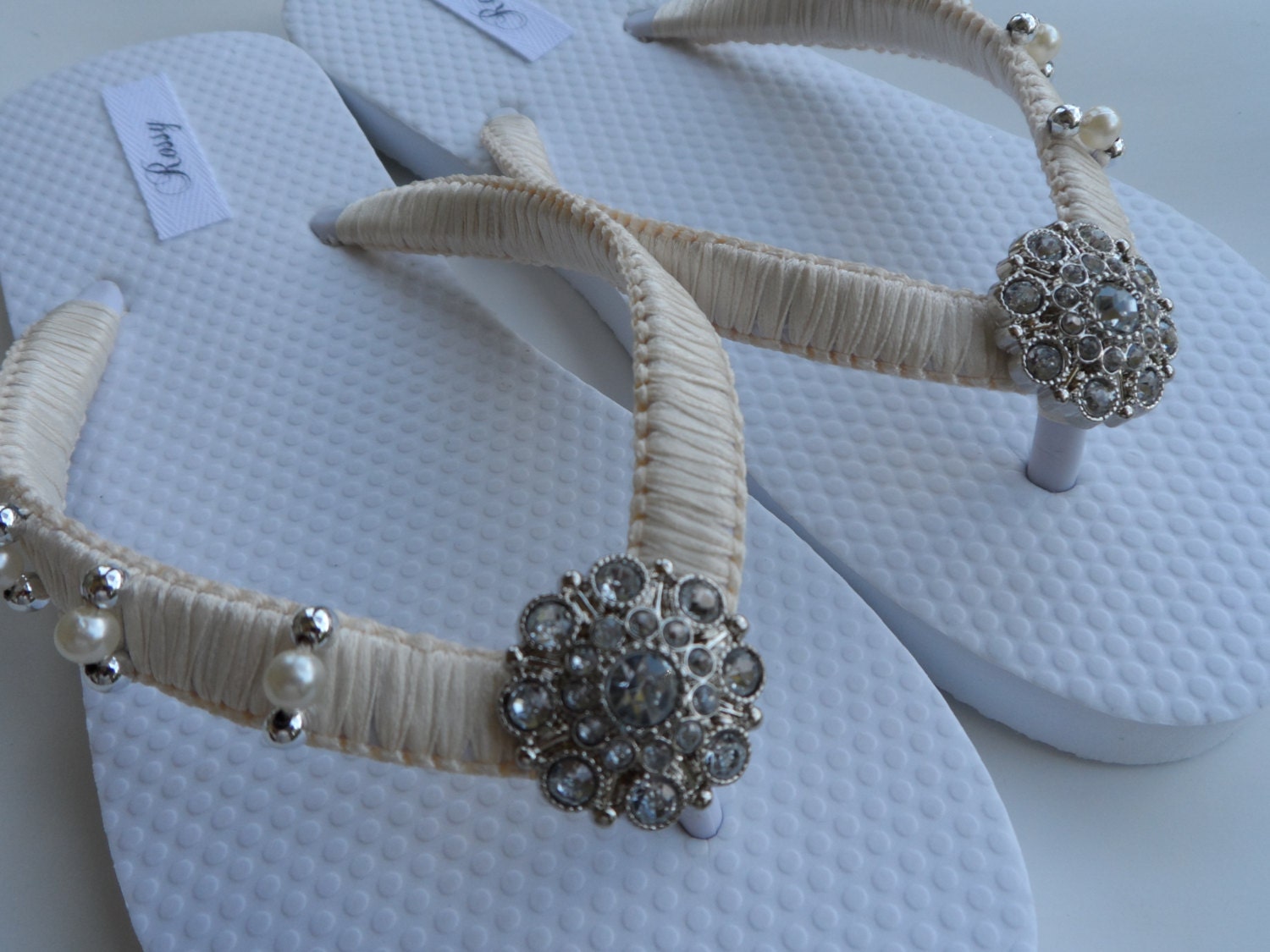 Ivory Bridal Flip Flops / Pearls Flip Flops / Macrame Beach | Etsy