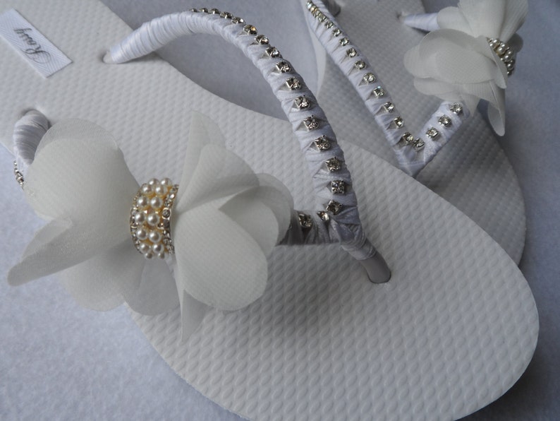 Bridal White Flip Flops / Chiffon Bow Rinestone wedding Flip | Etsy