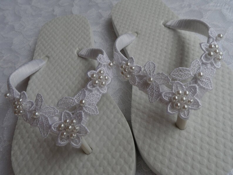 White Flip Flops Flower Girls / White Venice Lace / Bridal | Etsy