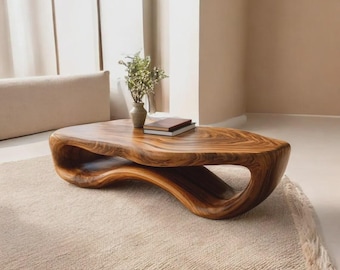 Organischer Nussbaum Couchtisch, skulpturaler Live Edge Mitteltisch, moderne handgefertigte Möbel