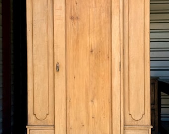 VENDIDO Armario antiguo, alacena de granja europea, mueble de recibidor rústico, armario para ropa blanca, estilo casa de campo inglesa.