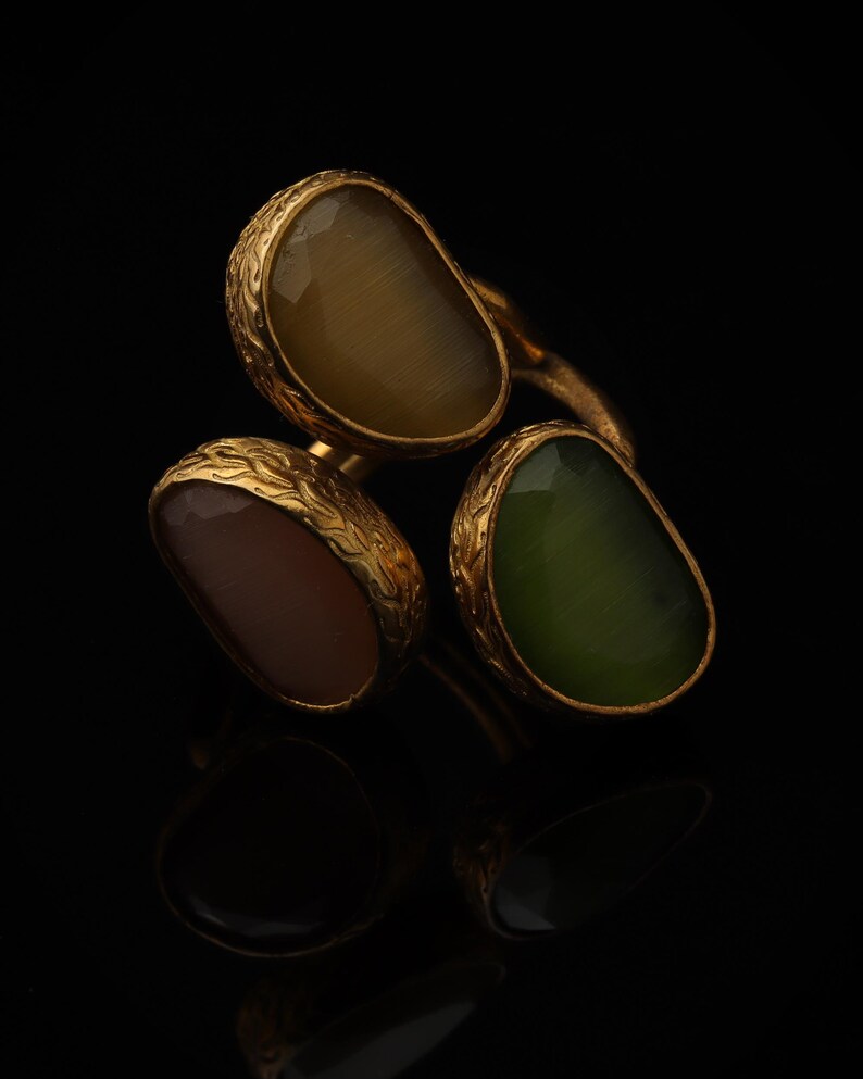 Green and Purple Statement Ring, 22K Gold-Plated Adjustable Fit immagine 3