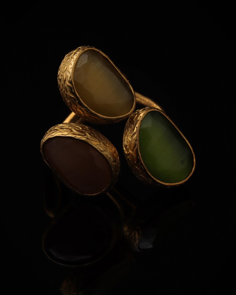 Green and Purple Statement Ring, 22K Gold-Plated Adjustable Fit immagine 1