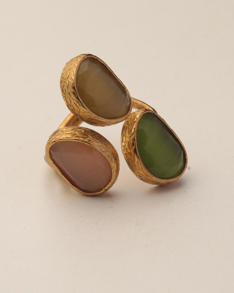 Green and Purple Statement Ring, 22K Gold-Plated Adjustable Fit immagine 7