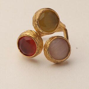 Vintage Style Ring, Cat Eye Ring, Witchy Ring, Ornate Ring, Claret and Chalk Ring, 22K Gold-Plated Ring, Statement Ring afbeelding 6
