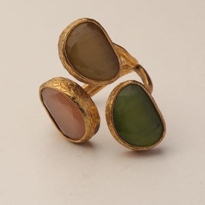 Green and Purple Statement Ring, 22K Gold-Plated Adjustable Fit immagine 8