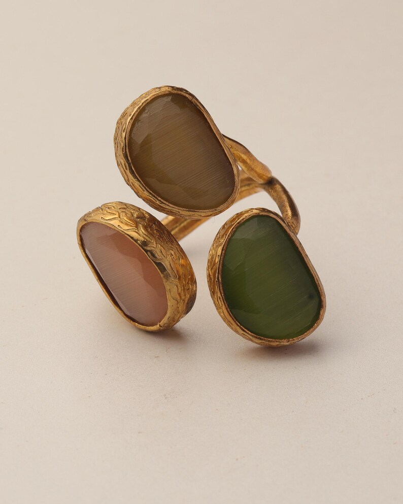 Green and Purple Statement Ring, 22K Gold-Plated Adjustable Fit immagine 8